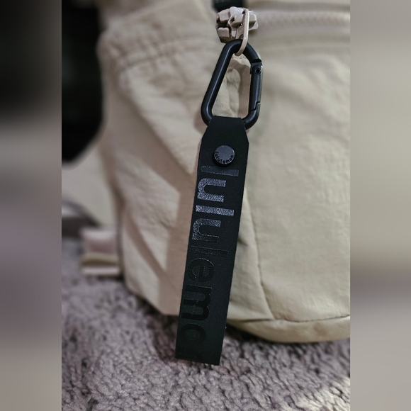 Lululemon New Crew backpack - Picture 9 of 12